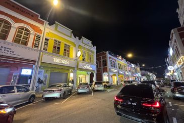 Taman Austin Heights