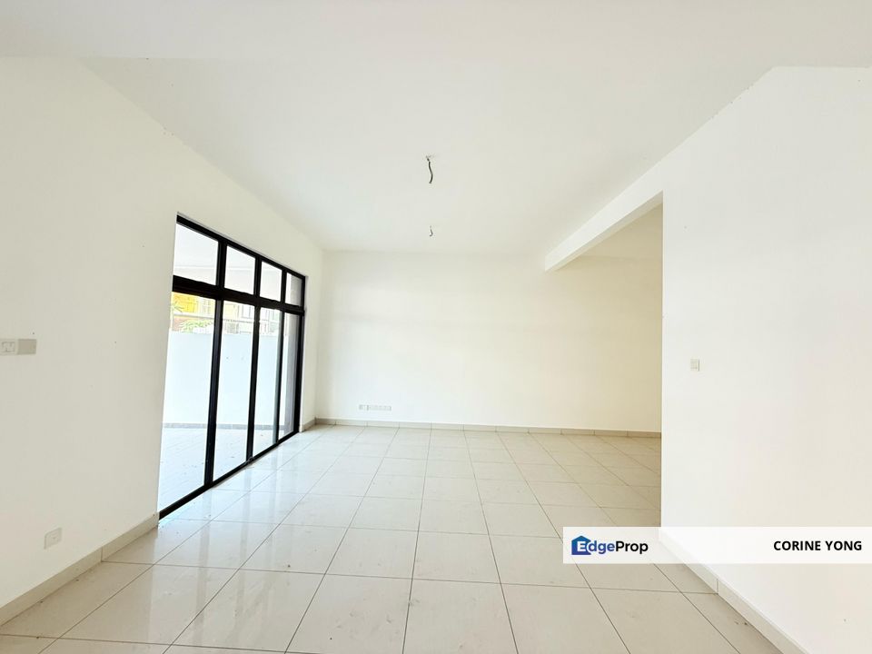 Double Storey Terrace House For Sale At Bandar Cemerlang , Johor, Ulu Tiram