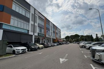 Crest @ Austin Emerald 1