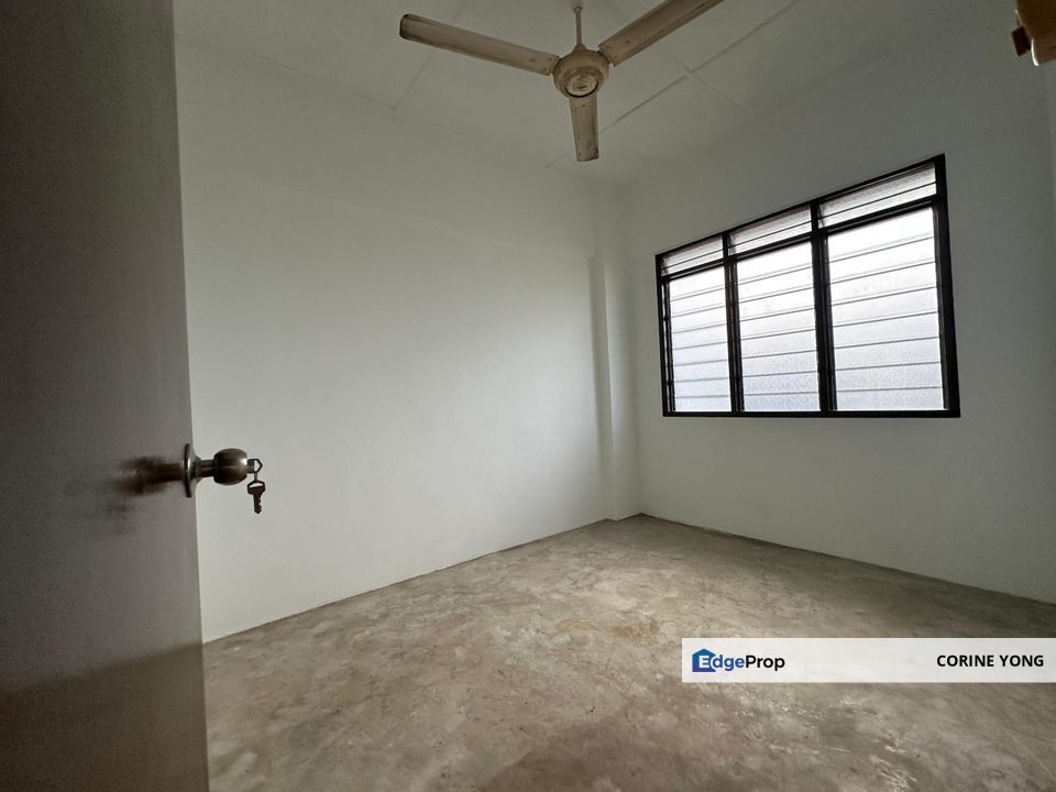 Taman Molek Low Cost Flat For Sale , Johor, Johor Bahru