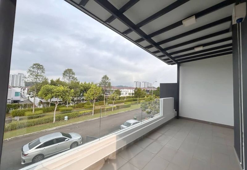 Garden Villa @ Bukit Indah 2