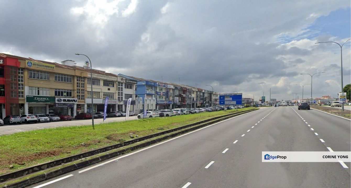 Nusa Bestari 3 Storey Shoplot adjoining Unit For Rent , Johor, 