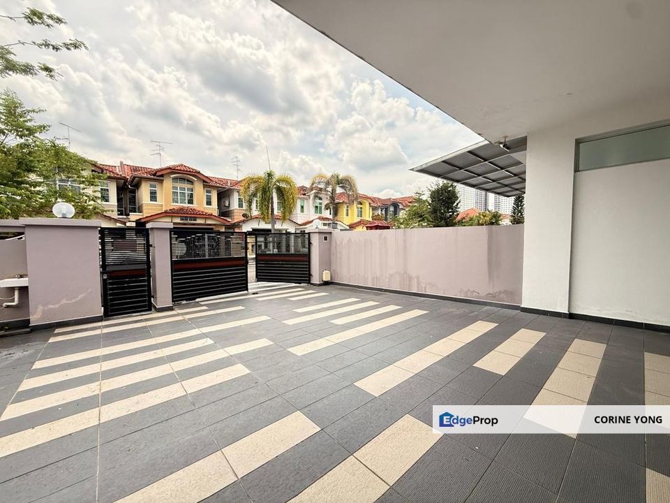 Taman Gaya Double Storey Cluster House For Sale , Johor, Ulu Tiram