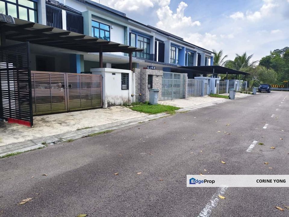Bukit Tiram Double Storey Terrace House For Sale , Johor, Ulu Tiram