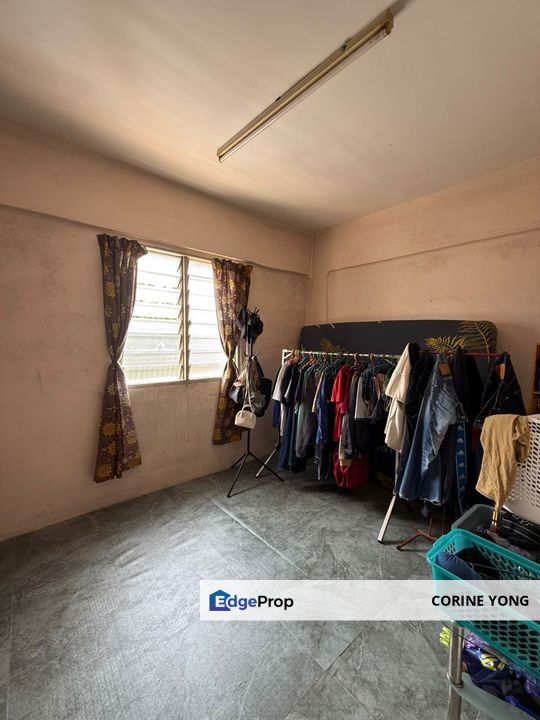 Kekwa Apartment Sutera Utama Low Cost Flat For Sale , Johor, Skudai