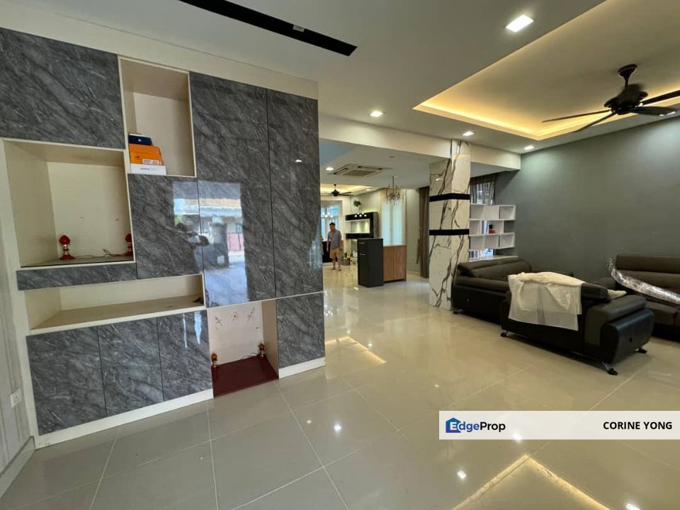 Taman Gaya Double Storey Cluster House For Sale , Johor, Ulu Tiram