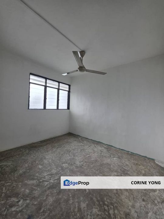 Taman Daya Low Medium Cost Flat For Sale , Johor, Johor Bahru