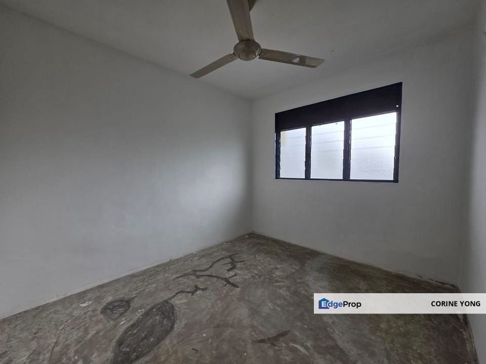 Taman Daya Low Medium Cost Flat For Sale , Johor, Johor Bahru