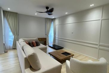 Double Storey Cluster For Sale At Setia Tropika