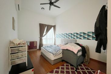 The Pinnacles (Pinnacle Tower)