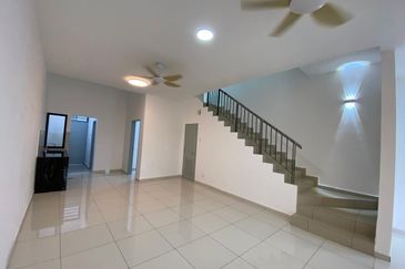 Austin Residence @Taman Mount Austin