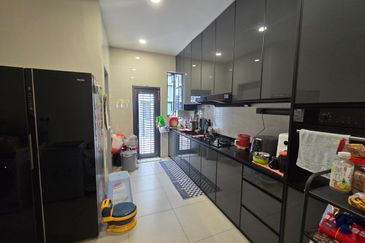 Double Storey Superlink House For Sale At Horizon Hill 