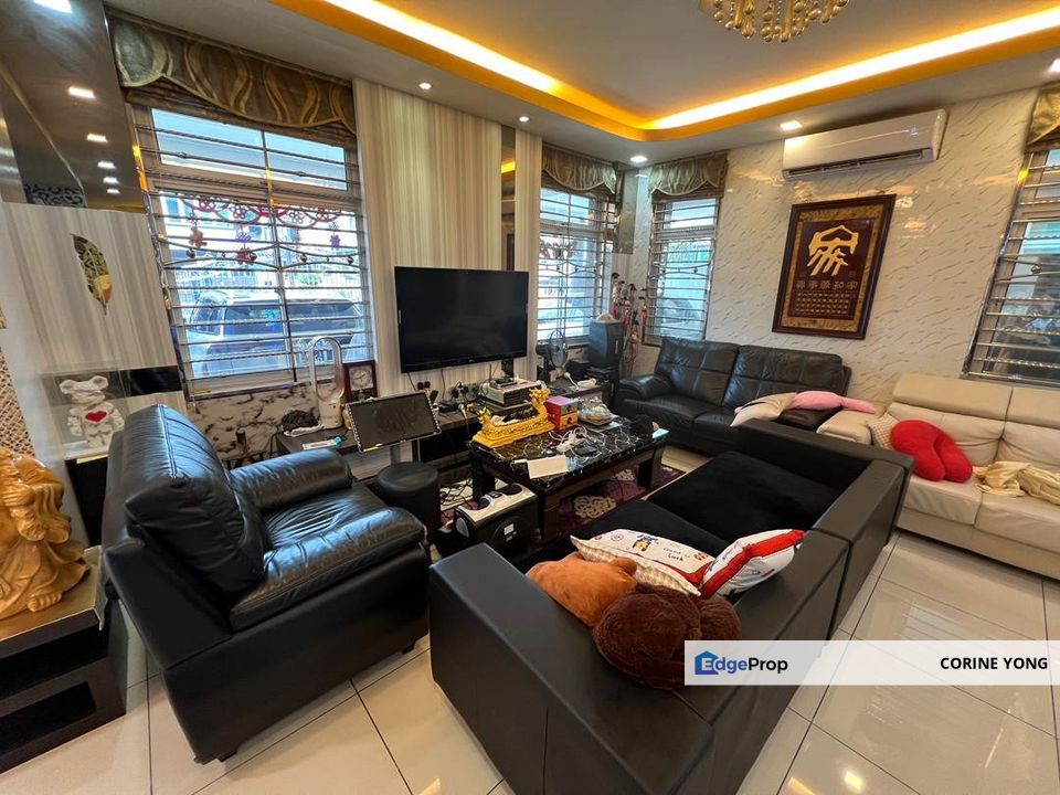 Double Storey Cluster House For Sale At Taman Gaya , Johor, Ulu Tiram