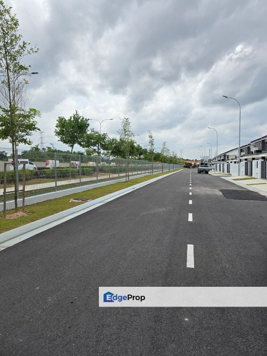 Double Storey Terrace For Sale At Taman Impian Hills , Johor, Ulu Tiram