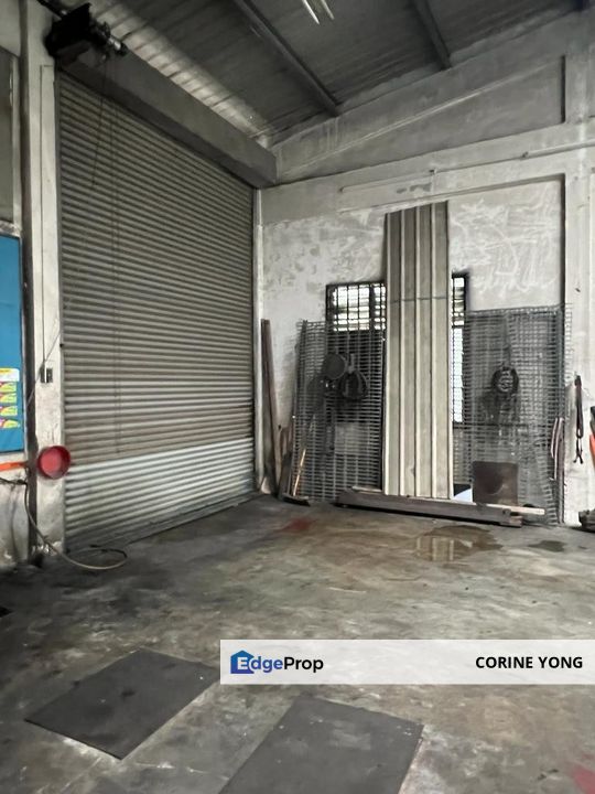 1.5 Storey Terrace Factory For Rent At Desa Plentong , Johor, Masai