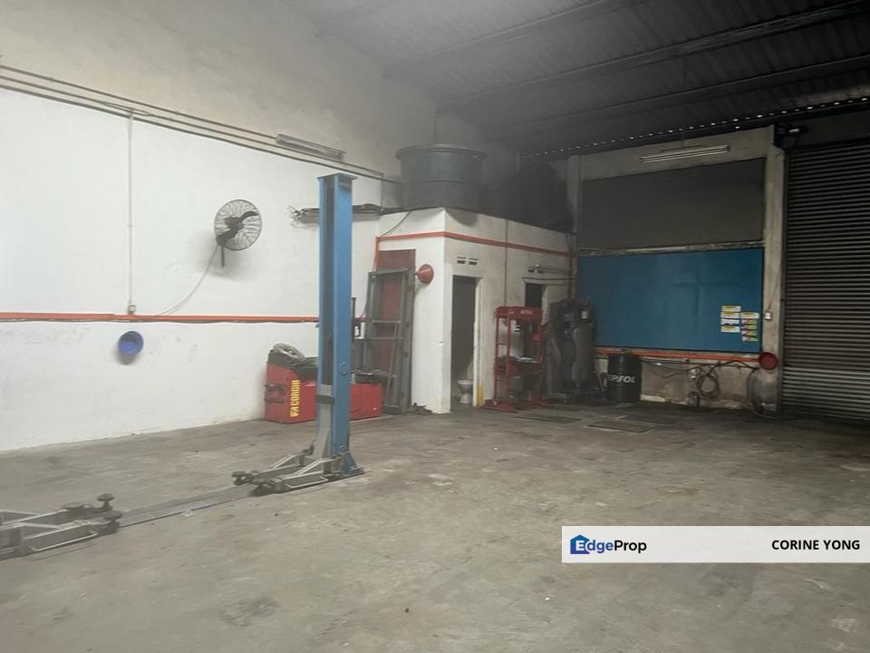 1.5 Storey Terrace Factory For Rent At Desa Plentong , Johor, Masai