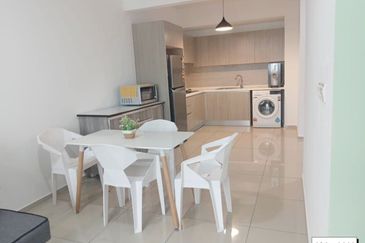 Adria Residence @ Gravit8