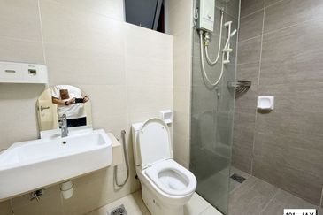 Adria Residence @ Gravit8