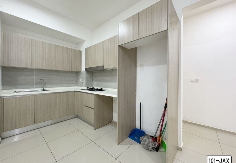 Adria Residence @ Gravit8