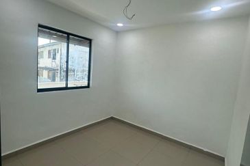 Flat Taman Ungku Tun Aminah