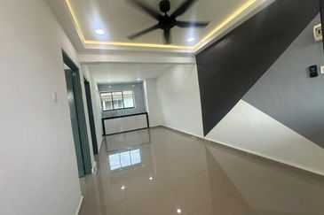 Flat Taman Ungku Tun Aminah