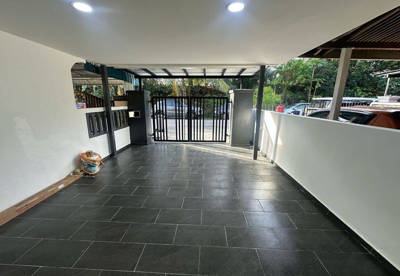 Jalan Mutiara Emas 2/32