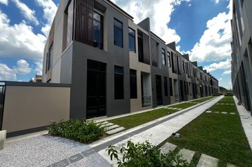 Aurora Resort Villas