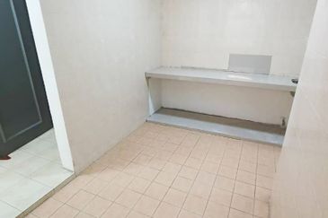 Prima Regency (Savoy Court)