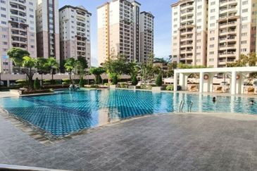 Prima Regency (Savoy Court)