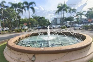 Prima Regency (Savoy Court)