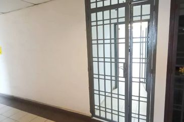 Prima Regency (Savoy Court)