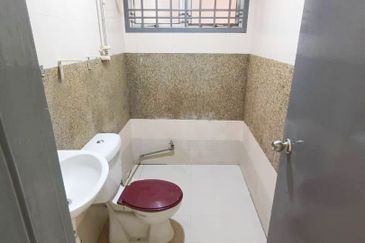 Prima Regency (Savoy Court)