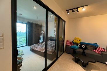 Almas @ Puteri Harbour