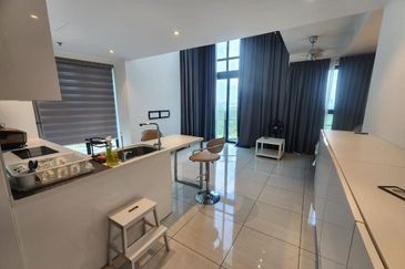 Almas @ Puteri Harbour