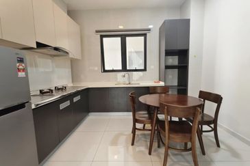 Baypoint @ Country Garden Danga Bay