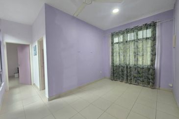 Maple Red, Adda Heights