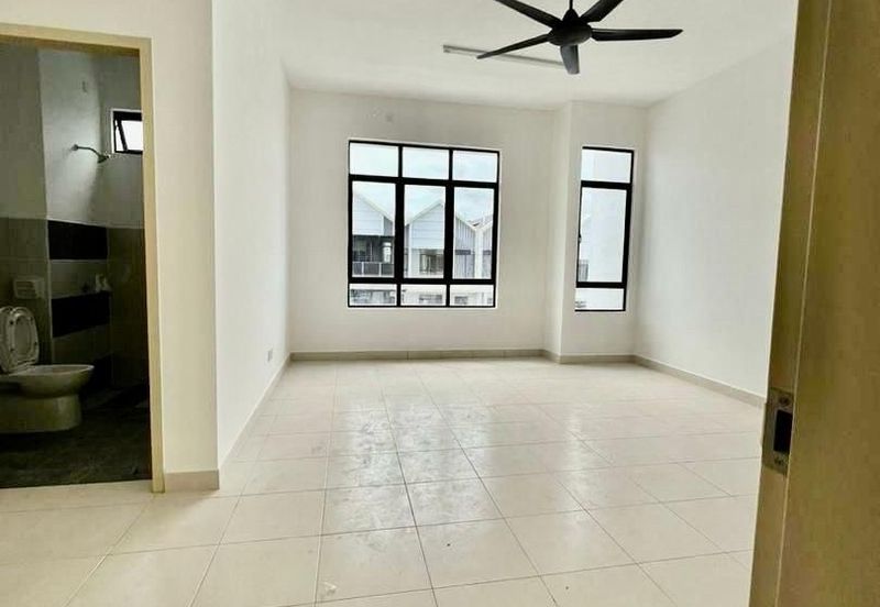 Meridin East The Greenway & The Eden