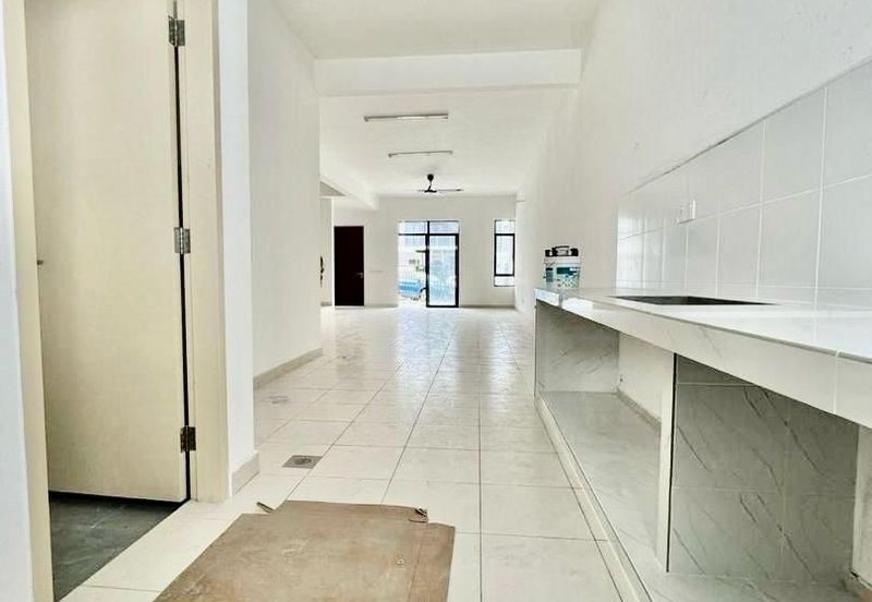 Meridin East The Greenway & The Eden