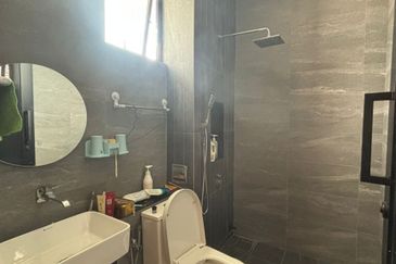 Setia Tropika - Double Storey Semi-D