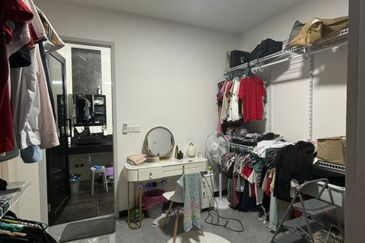 Setia Tropika - Double Storey Semi-D