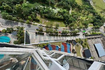 Almas Suites @ Puteri Harbour