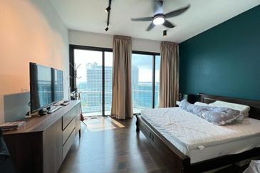 Almas Suites @ Puteri Harbour