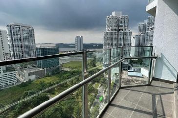 Almas Suites @ Puteri Harbour