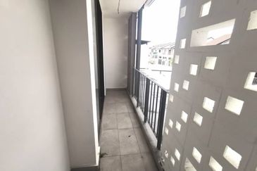 Austin Residence @Taman Mount Austin