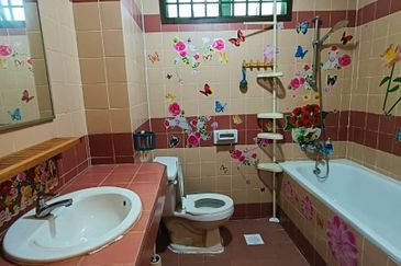 Jalan Mutiara Emas 3/6