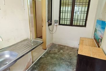 Jalan Mutiara Emas 3/6