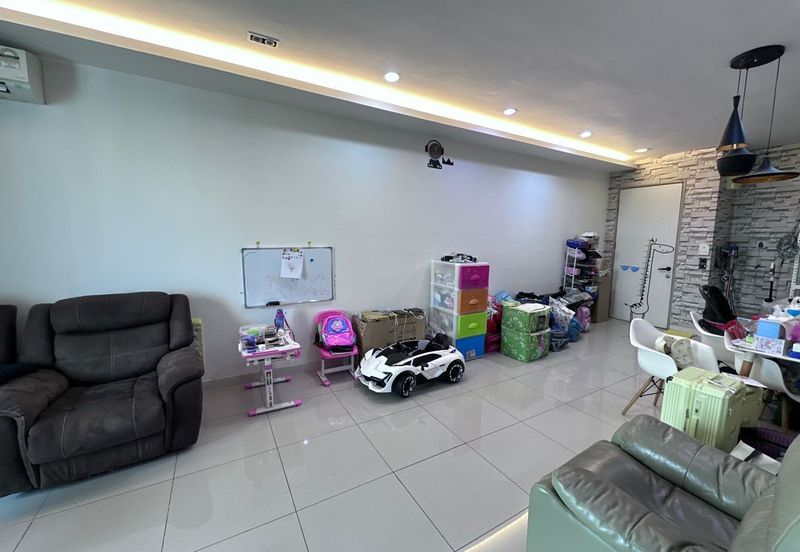 Dedaun Hijau (Greenfield Regency)