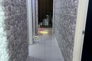 Dedaun Hijau (Greenfield Regency)