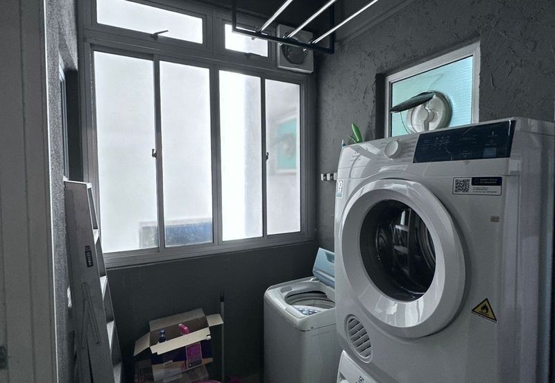 Dedaun Hijau (Greenfield Regency)