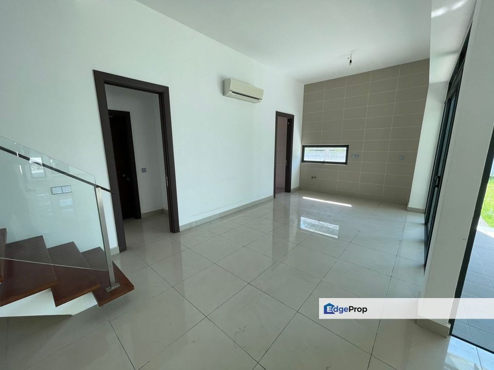 Estuari Gardens Iskandar Puteri Double Storey Superlink House For Sale, Johor, Nusajaya